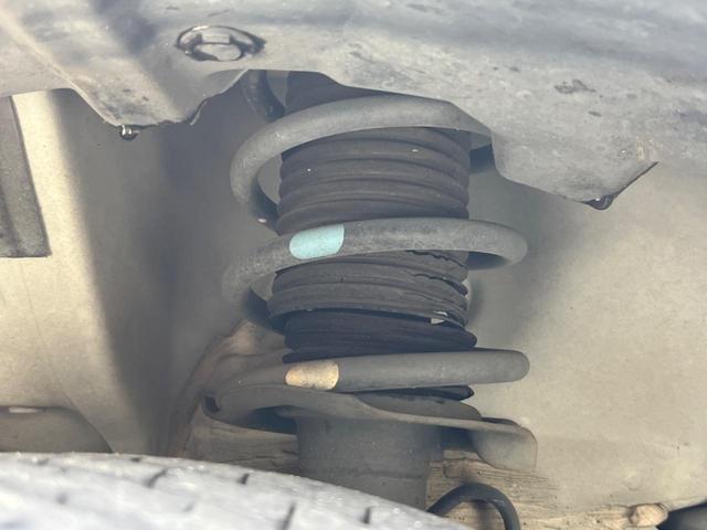 ノート Ｘ　ＤＩＧ－Ｓ　ＳＤナビ　ＥＴＣ　禁煙車　スマートキー　ＣＤ／ＤＶＤ再生　地デジ　盗難防止装置　プライバシーガラス　アイドリングストップ　トラクションコントロール（22枚目）