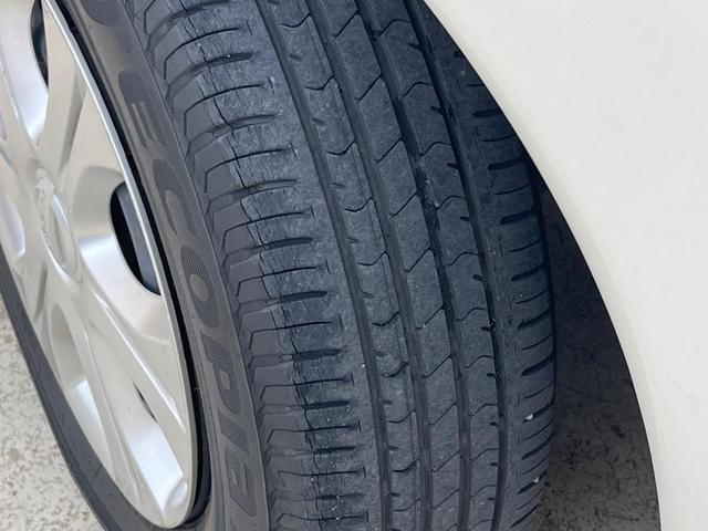 ノート Ｘ　ＤＩＧ－Ｓ　ＳＤナビ　ＥＴＣ　禁煙車　スマートキー　ＣＤ／ＤＶＤ再生　地デジ　盗難防止装置　プライバシーガラス　アイドリングストップ　トラクションコントロール（32枚目）