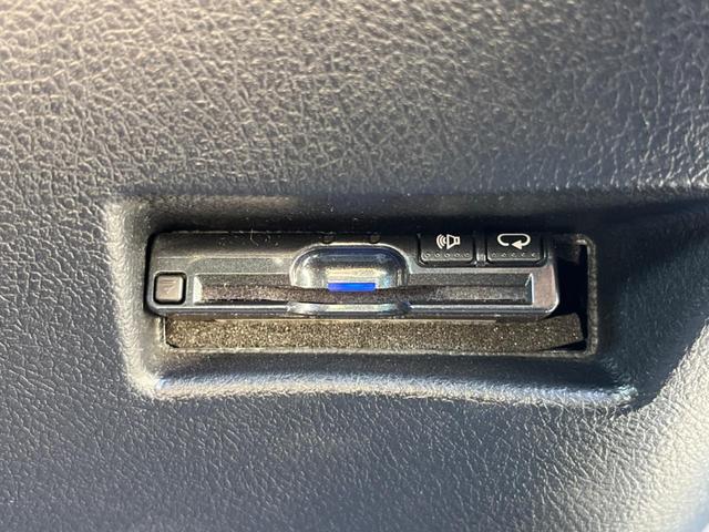 シエンタ Ｘ　電動スライドドア　ＳＤナビ　ＥＴＣ　Ｂｌｕｅｔｏｏｔｈ　ドラレコ　禁煙車　ＣＤ／ＤＶＤ再生　地デジ　盗難防止装置　プライバシーガラス　アイドリングストップ　横滑防止装置　トラクションコントロール（7枚目）