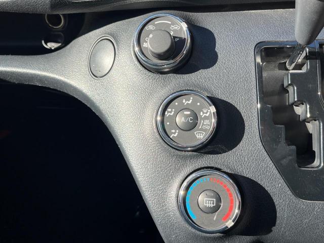 シエンタ Ｘ　電動スライドドア　ＳＤナビ　ＥＴＣ　Ｂｌｕｅｔｏｏｔｈ　ドラレコ　禁煙車　ＣＤ／ＤＶＤ再生　地デジ　盗難防止装置　プライバシーガラス　アイドリングストップ　横滑防止装置　トラクションコントロール（49枚目）