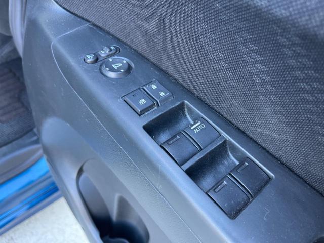 Ｎ－ＢＯＸカスタム Ｇ・Ｌパッケージ　電動スライドドア　純正ＳＤナビ　バックカメラ　禁煙車　ドラレコ　スマートキー　ＨＩＤヘッド　ＥＴＣ　純正１４インチアルミ　オートライト　オートエアコン　Ｂｌｕｅｔｏｏｔｈ　ＣＤ　ＤＶＤ再生　地デジ（49枚目）