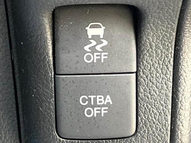 Ｎ－ＢＯＸカスタム Ｇ　ターボＳＳブラックスタイルパッケージ　両側電動ドア　衝突軽減装置　純正ナビ　ＥＴＣ　フルセグ　ドラレコ　禁煙車　スマートキー　シートヒーター　ＨＩＤヘッド　オートライト　ステアリングスイッチ　オートエアコン　１４インチＡＷ（42枚目）