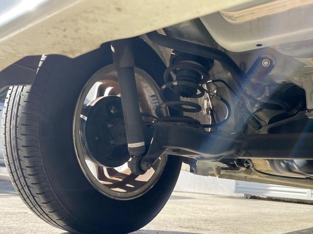 パッソ Ｘ　クツロギ　純正ＳＤナビ　禁煙車　スマートキー　Ｂｌｕｅｔｏｏｔｈ　ＣＤ　地デジ（19枚目）