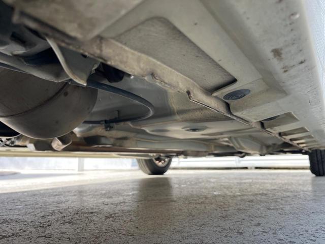 パッソ Ｘ　クツロギ　純正ＳＤナビ　禁煙車　スマートキー　Ｂｌｕｅｔｏｏｔｈ　ＣＤ　地デジ（21枚目）