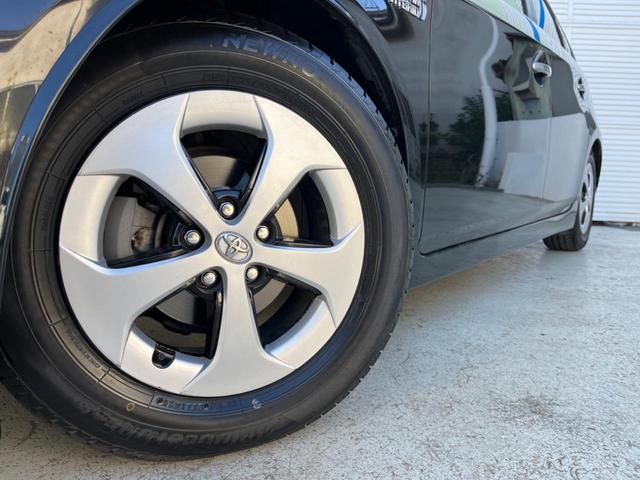 �y�����P�T�C���`�A���~�z�C�[���z�O�ςɃ}�b�`���������A���~�z�C�[���𑕒����Ă���܂��B�e��ЊO�A���~�z�C�[����A�X�^�b�h���X�^�C�����戵�����Ă���܂��B���񂲑��k����������