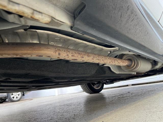 ヴェゼル ハイブリッドＲＳ・ホンダセンシング　バックカメラ　衝突被害軽減システム　レーダークルーズ　ハーフレザーシート　シートヒーター　スマートキー　ＬＥＤヘッド　ビルトインＥＴＣ　純正１８インチアルミ　車線逸脱警報　オートライト（24枚目）