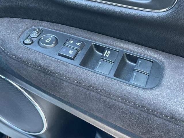 ヴェゼル ハイブリッドＲＳ・ホンダセンシング　バックカメラ　衝突被害軽減システム　レーダークルーズ　ハーフレザーシート　シートヒーター　スマートキー　ＬＥＤヘッド　ビルトインＥＴＣ　純正１８インチアルミ　車線逸脱警報　オートライト（35枚目）