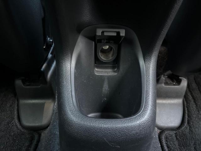 ヴェゼル ハイブリッドＲＳ・ホンダセンシング　バックカメラ　衝突被害軽減システム　レーダークルーズ　ハーフレザーシート　シートヒーター　スマートキー　ＬＥＤヘッド　ビルトインＥＴＣ　純正１８インチアルミ　車線逸脱警報　オートライト（42枚目）