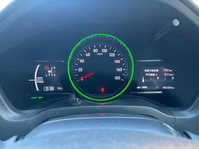 ヴェゼル ハイブリッドＲＳ・ホンダセンシング　バックカメラ　衝突被害軽減システム　レーダークルーズ　ハーフレザーシート　シートヒーター　スマートキー　ＬＥＤヘッド　ビルトインＥＴＣ　純正１８インチアルミ　車線逸脱警報　オートライト（44枚目）