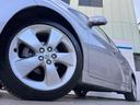 【17インチアルミホイール】外観にマッチしたアルミホイールを装着しております。各種アルミホイールや、スタッドレスタイヤも取扱いしております。是非ご相談ください♪