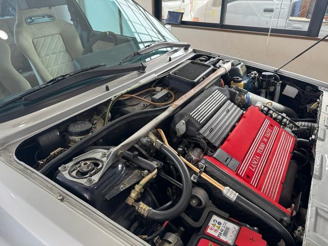 デルタ ＨＦインテグラーレ　エボルツィオーネＩＩ　新車並行　タイミングベルト交換済み　整備済み　オールペン済み（33枚目）
