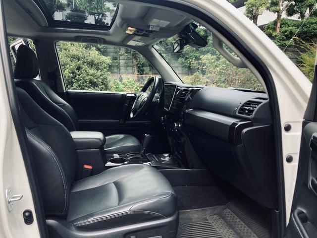 4ランナー リミテッド 4.0V6 4WD Nigntshade Edition サンルーフ ブラックレザー アルパインナビ、フルセグTV、Bluetooth JBLサウンド プッシュスタート(21枚目)
