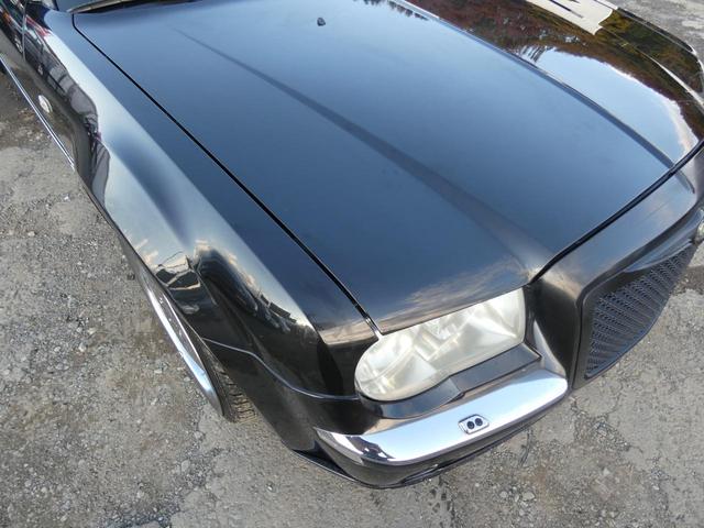 5.7HEMI 本革 サンルーフ キーレス BOSTONスピーカー ジオバンナAW SDナビ ワンセグ LED フォグ ETC クルコン HEMIエンジン 車検整備付 09保証(11枚目)