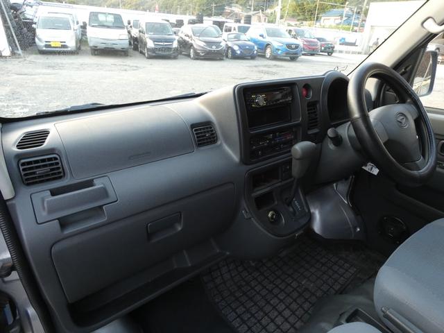 ハイゼットカーゴ DX パワーステアリング パワーウインドウ マニュアルエアコン 両側スライドドア 純正ラジオオーディオ ハロゲンヘッドライト 社外AW ドアバイザー フロアマット 車検整備 09保証(26枚目)