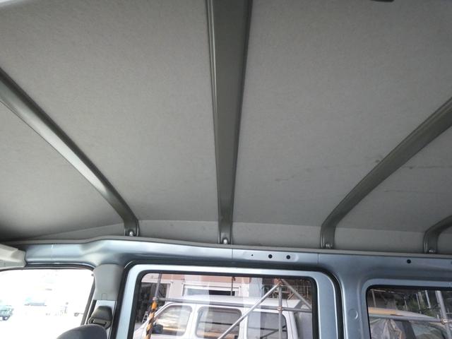 ハイゼットカーゴ DX パワーステアリング パワーウインドウ マニュアルエアコン 両側スライドドア 純正ラジオオーディオ ハロゲンヘッドライト 社外AW ドアバイザー フロアマット 車検整備 09保証(33枚目)