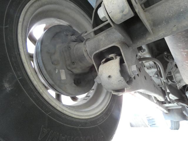 ハイゼットカーゴ DX パワーステアリング パワーウインドウ マニュアルエアコン 両側スライドドア 純正ラジオオーディオ ハロゲンヘッドライト 社外AW ドアバイザー フロアマット 車検整備 09保証(37枚目)