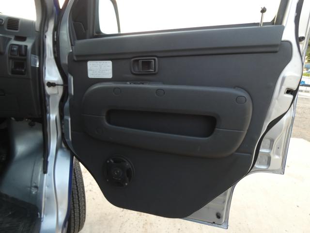 ハイゼットカーゴ DX パワーステアリング パワーウインドウ マニュアルエアコン 両側スライドドア 純正ラジオオーディオ ハロゲンヘッドライト 社外AW ドアバイザー フロアマット 車検整備 09保証(56枚目)