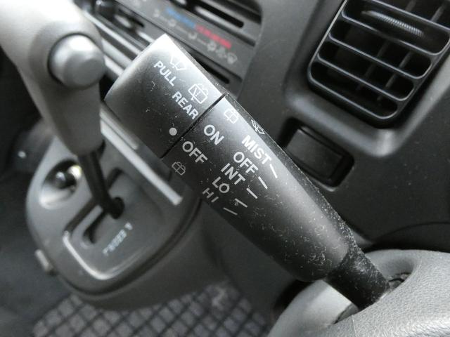 ハイゼットカーゴ DX パワーステアリング パワーウインドウ マニュアルエアコン 両側スライドドア 純正ラジオオーディオ ハロゲンヘッドライト 社外AW ドアバイザー フロアマット 車検整備 09保証(61枚目)