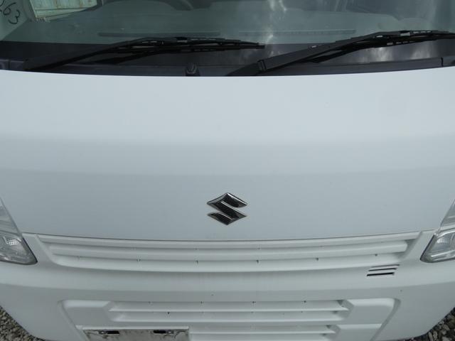 エブリイ PA パワーステアリング マニュアルエアコン トラクションコントロール ハロゲンヘッドライト ヘッドライトレベライザー MTモード 純正ラジオオーディオ ドアバイザー フロアマット 車検整備(15枚目)