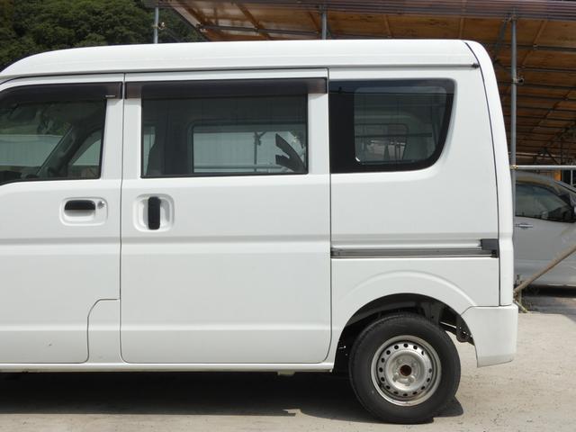 エブリイ PA パワーステアリング マニュアルエアコン トラクションコントロール ハロゲンヘッドライト ヘッドライトレベライザー MTモード 純正ラジオオーディオ ドアバイザー フロアマット 車検整備(30枚目)