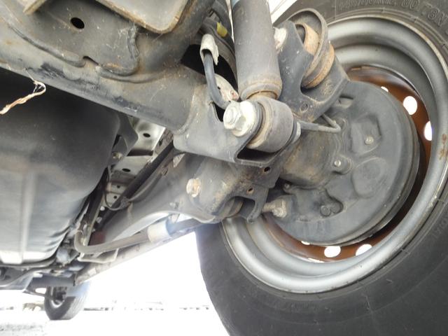 エブリイ PA パワーステアリング マニュアルエアコン トラクションコントロール ハロゲンヘッドライト ヘッドライトレベライザー MTモード 純正ラジオオーディオ ドアバイザー フロアマット 車検整備(50枚目)