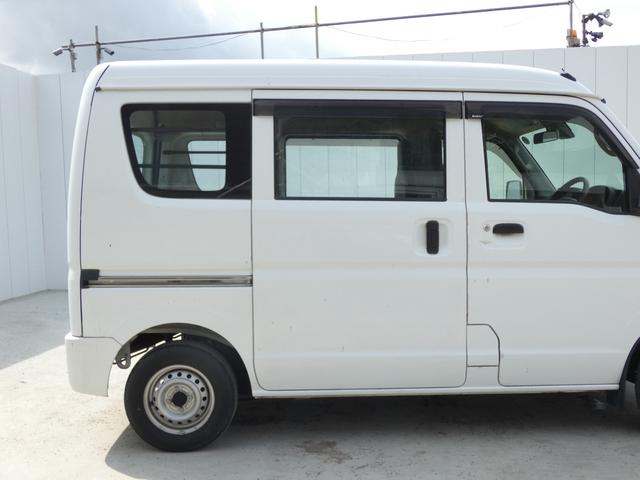 エブリイ PA パワーステアリング マニュアルエアコン トラクションコントロール ハロゲンヘッドライト ヘッドライトレベライザー MTモード 純正ラジオオーディオ ドアバイザー フロアマット 車検整備(51枚目)