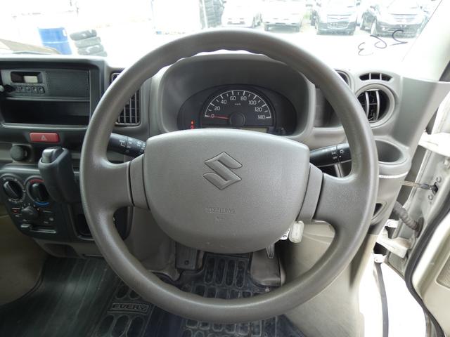 エブリイ PA パワーステアリング マニュアルエアコン トラクションコントロール ハロゲンヘッドライト ヘッドライトレベライザー MTモード 純正ラジオオーディオ ドアバイザー フロアマット 車検整備(63枚目)