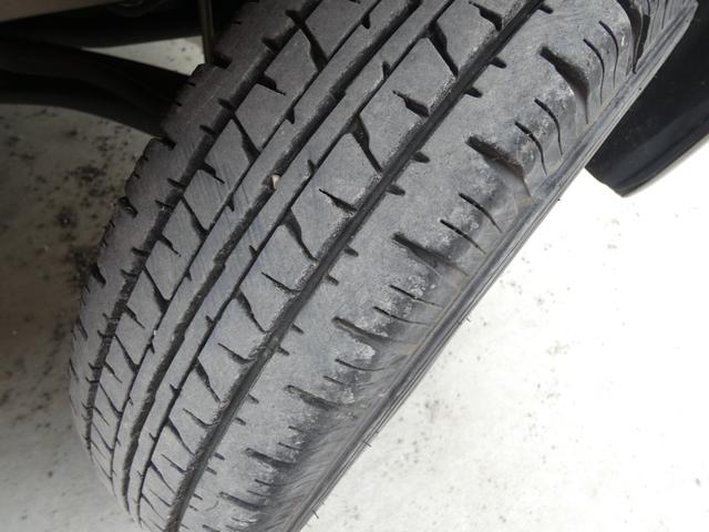 NV100クリッパーバン DX リモコンキー パワーステアリング ハロゲンヘッドライト ヘッドライトレベライザー マニュアルエアコン メモリーナビ トラクションコントロール MTモード 両側スライドドア ドアバイザー 車検整備(11枚目)