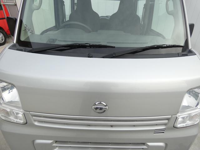 NV100クリッパーバン DX リモコンキー パワーステアリング ハロゲンヘッドライト ヘッドライトレベライザー マニュアルエアコン メモリーナビ トラクションコントロール MTモード 両側スライドドア ドアバイザー 車検整備(14枚目)