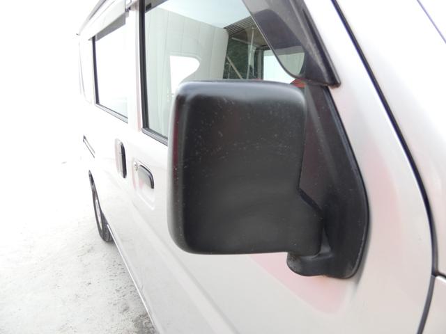 NV100クリッパーバン DX リモコンキー パワーステアリング ハロゲンヘッドライト ヘッドライトレベライザー マニュアルエアコン メモリーナビ トラクションコントロール MTモード 両側スライドドア ドアバイザー 車検整備(17枚目)