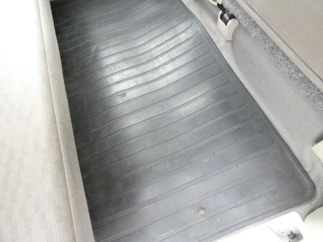 NV100クリッパーバン DX リモコンキー パワーステアリング ハロゲンヘッドライト ヘッドライトレベライザー マニュアルエアコン メモリーナビ トラクションコントロール MTモード 両側スライドドア ドアバイザー 車検整備(54枚目)