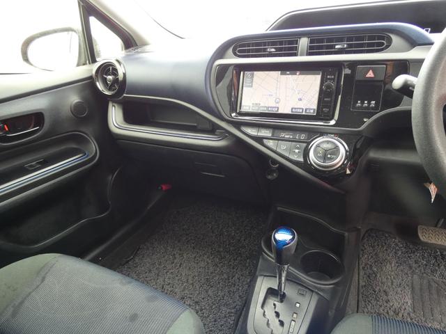 アクア S スマートキー プッシュスタート SDナビ バックカメラ ハロゲンヘッドライト ヘッドライトレベライザー クルーズコントロール ステアリングリモコン トラクションコントロール ウインカーミラー 社外AW(14枚目)