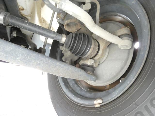 エブリイワゴン 　車いす移動車　後部電動固定　リモコンキー　パワーウインドウ　ハロゲンヘッドライト　ヘッドライトレベライザー　純正ラジオオーディオ　両側スライドドア　マニュアルエアコン　ドアバイザー　フロアマット（29枚目）