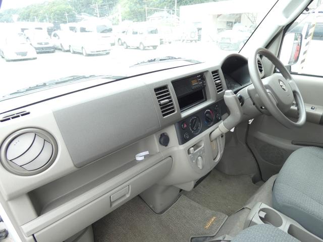 エブリイワゴン 　車いす移動車　後部電動固定　リモコンキー　パワーウインドウ　ハロゲンヘッドライト　ヘッドライトレベライザー　純正ラジオオーディオ　両側スライドドア　マニュアルエアコン　ドアバイザー　フロアマット（36枚目）