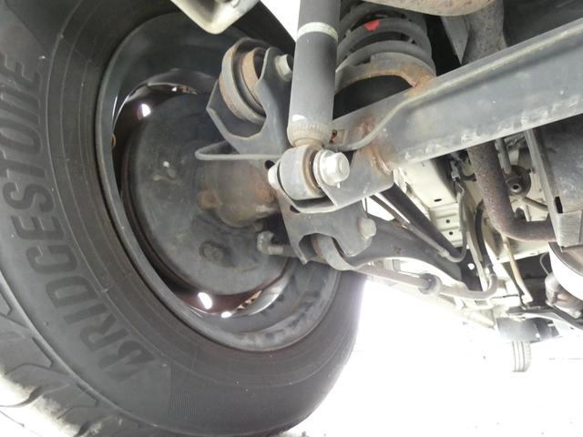 エブリイワゴン 　車いす移動車　後部電動固定　リモコンキー　パワーウインドウ　ハロゲンヘッドライト　ヘッドライトレベライザー　純正ラジオオーディオ　両側スライドドア　マニュアルエアコン　ドアバイザー　フロアマット（43枚目）