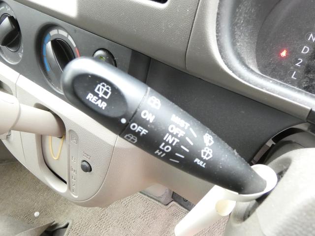 エブリイワゴン 　車いす移動車　後部電動固定　リモコンキー　パワーウインドウ　ハロゲンヘッドライト　ヘッドライトレベライザー　純正ラジオオーディオ　両側スライドドア　マニュアルエアコン　ドアバイザー　フロアマット（72枚目）