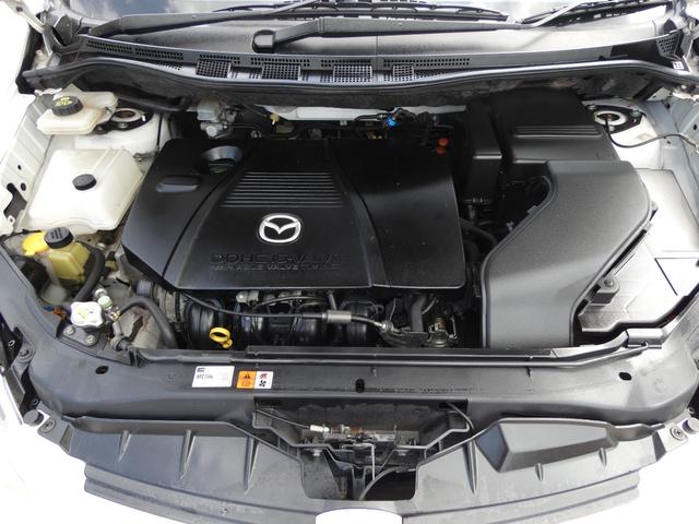 プレマシー ２３Ｓ　リモコンキー　両側パワースライドドア　純正ナビ　バックカメラ　ＥＴＣ　ステアリングリモコン　ＭＴモード　マニュアルエアコン　純正ＡＷ　車検整備　ドアバイザー　フロアマット　０９保証（18枚目）