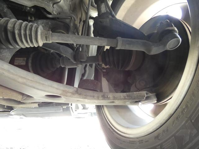 プレマシー ２３Ｓ　リモコンキー　両側パワースライドドア　純正ナビ　バックカメラ　ＥＴＣ　ステアリングリモコン　ＭＴモード　マニュアルエアコン　純正ＡＷ　車検整備　ドアバイザー　フロアマット　０９保証（27枚目）