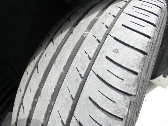 プレマシー ２３Ｓ　リモコンキー　両側パワースライドドア　純正ナビ　バックカメラ　ＥＴＣ　ステアリングリモコン　ＭＴモード　マニュアルエアコン　純正ＡＷ　車検整備　ドアバイザー　フロアマット　０９保証（30枚目）