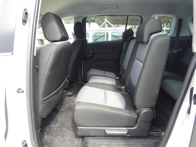 プレマシー ２３Ｓ　リモコンキー　両側パワースライドドア　純正ナビ　バックカメラ　ＥＴＣ　ステアリングリモコン　ＭＴモード　マニュアルエアコン　純正ＡＷ　車検整備　ドアバイザー　フロアマット　０９保証（41枚目）