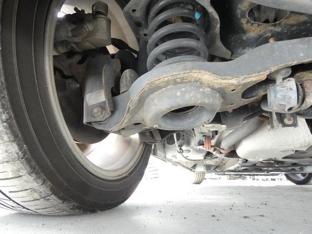 プレマシー ２３Ｓ　リモコンキー　両側パワースライドドア　純正ナビ　バックカメラ　ＥＴＣ　ステアリングリモコン　ＭＴモード　マニュアルエアコン　純正ＡＷ　車検整備　ドアバイザー　フロアマット　０９保証（46枚目）