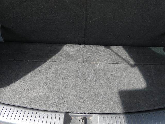 プレマシー ２３Ｓ　リモコンキー　両側パワースライドドア　純正ナビ　バックカメラ　ＥＴＣ　ステアリングリモコン　ＭＴモード　マニュアルエアコン　純正ＡＷ　車検整備　ドアバイザー　フロアマット　０９保証（49枚目）