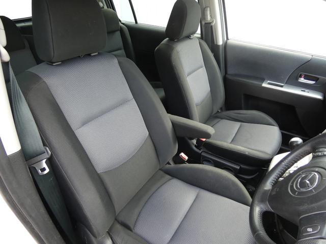 プレマシー ２３Ｓ　リモコンキー　両側パワースライドドア　純正ナビ　バックカメラ　ＥＴＣ　ステアリングリモコン　ＭＴモード　マニュアルエアコン　純正ＡＷ　車検整備　ドアバイザー　フロアマット　０９保証（61枚目）