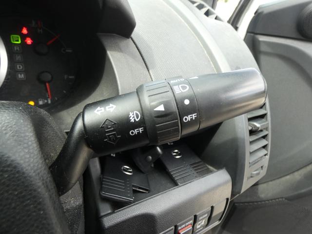 プレマシー ２３Ｓ　リモコンキー　両側パワースライドドア　純正ナビ　バックカメラ　ＥＴＣ　ステアリングリモコン　ＭＴモード　マニュアルエアコン　純正ＡＷ　車検整備　ドアバイザー　フロアマット　０９保証（63枚目）