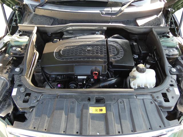 ＭＩＮＩ クーパーＳＤ　クロスオーバー　スマートキー　プッシュスタート　ストラーダＳＤナビ　バックカメラ　ＥＴＣ　前後ドラレコ　キセノンヘッドライト　パドルシフト　純正ＡＷ　レザー調シートカバー　車検整備　０９保証（18枚目）