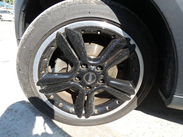 ＭＩＮＩ クーパーＳＤ　クロスオーバー　スマートキー　プッシュスタート　ストラーダＳＤナビ　バックカメラ　ＥＴＣ　前後ドラレコ　キセノンヘッドライト　パドルシフト　純正ＡＷ　レザー調シートカバー　車検整備　０９保証（30枚目）