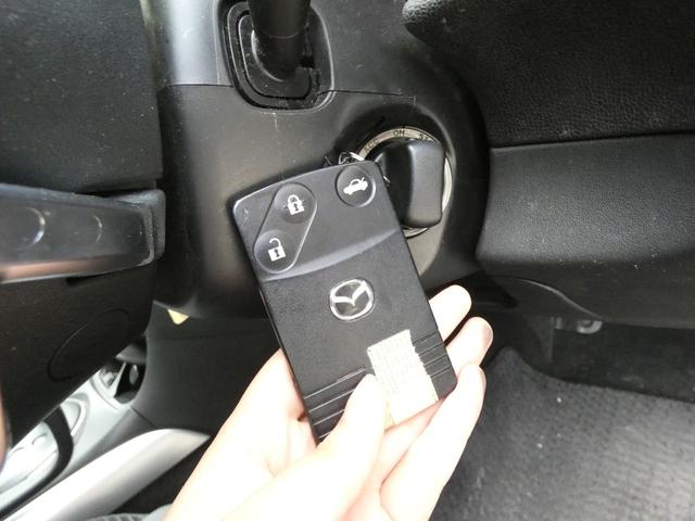 ＲＸ－８ ベースグレード　スマートキー　プッシュスタート　ＨＤＤナビ　ＥＴＣ　ＬＥＤライト　ヘッドライトレベライザー　ステアリングリモコン　パドルシフト　ＭＴモード　フロアマット　純正ＡＷ　車検整備　０９保証（14枚目）