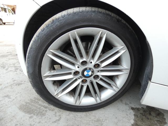 1シリーズ 120i カブリオレ スマートキー プッシュスタート HDDナビ ワンセグ ETC 革シート パワーシート キセノンヘッドライト オートライト フォグ MTモード ステアリングリモコン 純正AW 車検整備 09保証(27枚目)