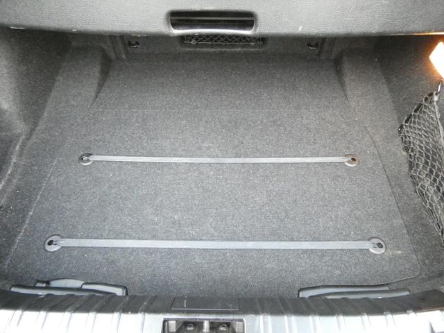 1シリーズ 120i カブリオレ スマートキー プッシュスタート HDDナビ ワンセグ ETC 革シート パワーシート キセノンヘッドライト オートライト フォグ MTモード ステアリングリモコン 純正AW 車検整備 09保証(43枚目)