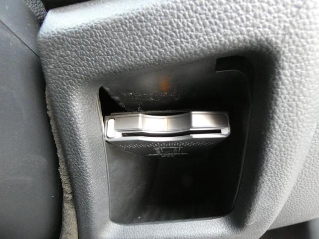 1シリーズ 120i カブリオレ スマートキー プッシュスタート HDDナビ ワンセグ ETC 革シート パワーシート キセノンヘッドライト オートライト フォグ MTモード ステアリングリモコン 純正AW 車検整備 09保証(64枚目)